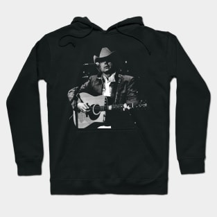 Dwight Yoakam Forever Pay Tribute to the Iconic Singer-Songwriter with a Classic Music-Inspired Tee Hoodie